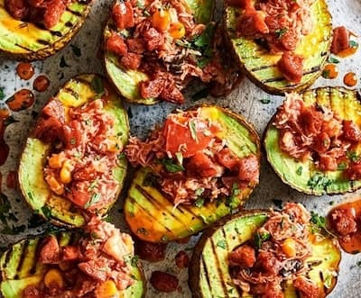 Avocado in barbecue: una ricetta mare e monti buonissima